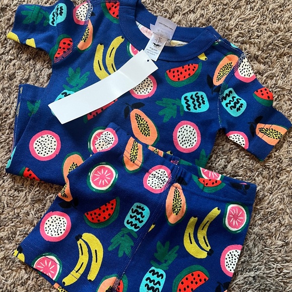Hanna Andersson Other - NWT Hanna Andersson fruit print short john pajama set size 4 navy multicolor
